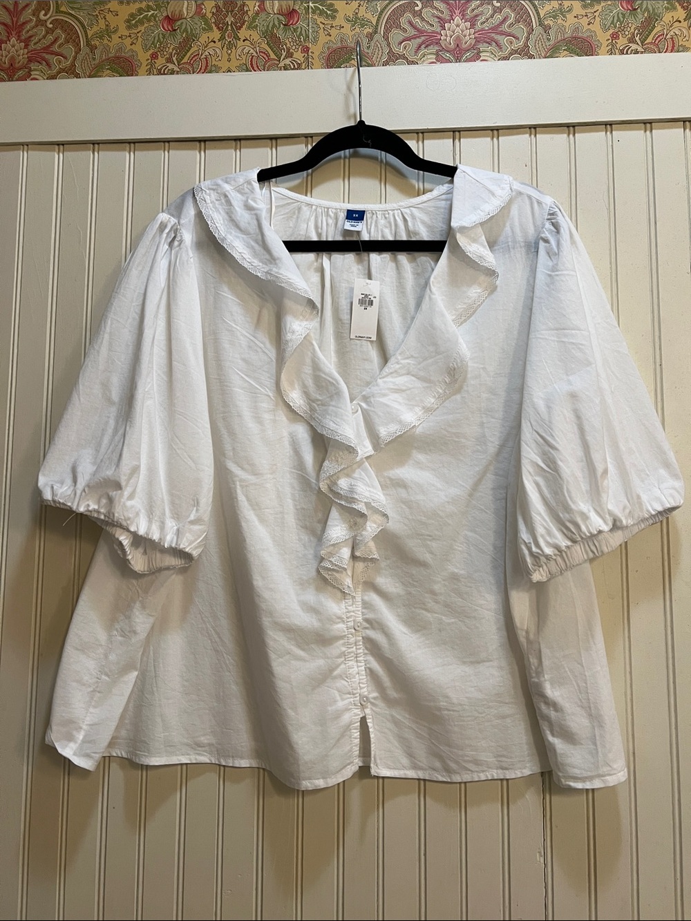 Old Navy White Ruffle Front Puff Sleeve Blouse